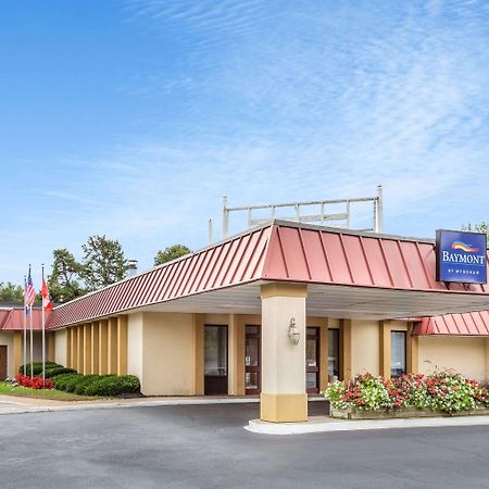 Baymont By Wyndham Queensbury/Lake George Экстерьер фото
